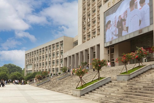 湖北城市建设职业技术学院.png